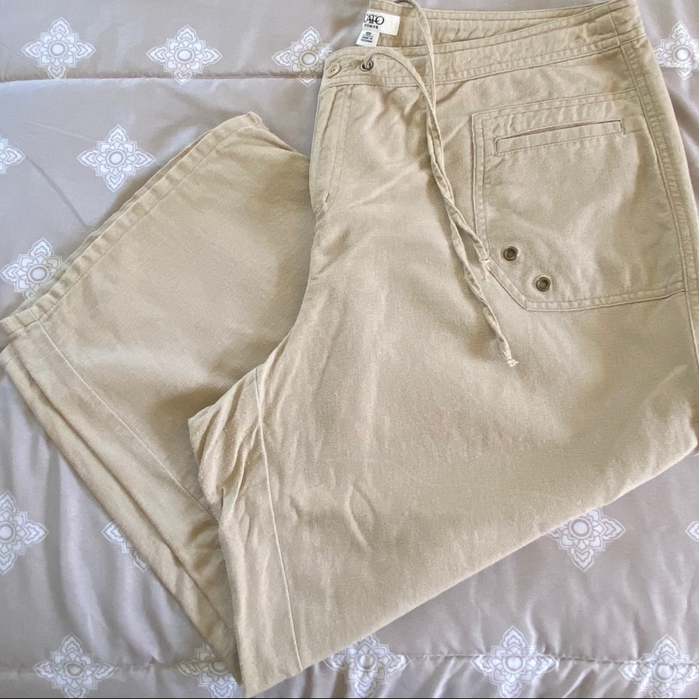Women’s Dressy Capri pants